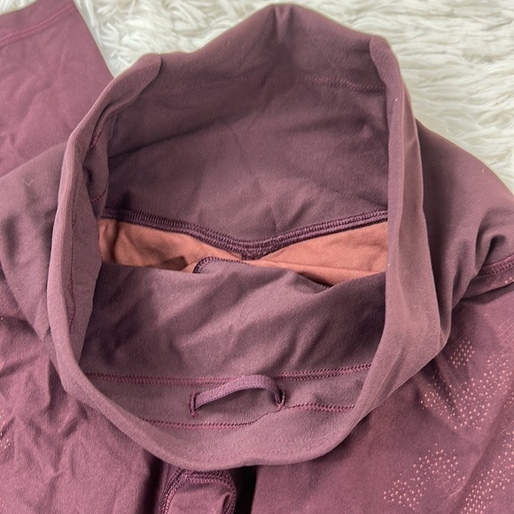 Lululemon Mapped Out High Rise Tight 28" *Camo Cassis / Smoky Red - Picture 2 of 5